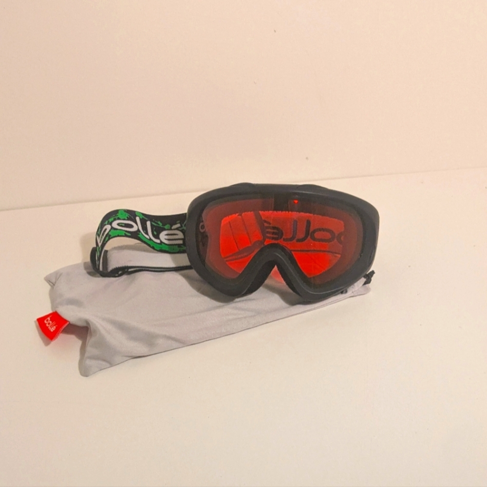 Bolle Ski Goggles with Red Lens